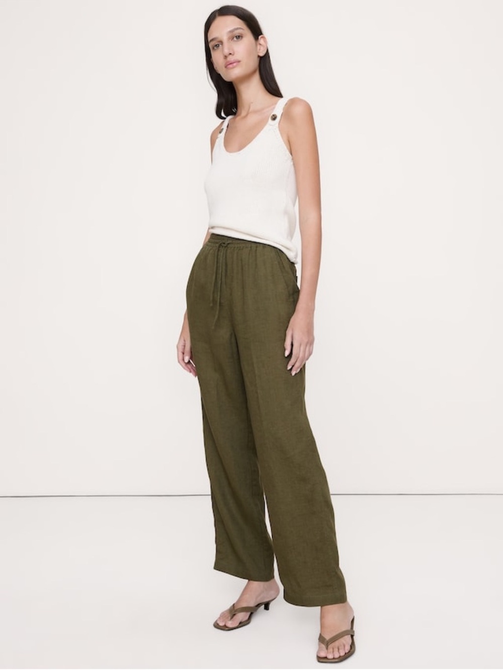 The Getaway Straight Leg Pull-On Pant in Linen Banana Republic Olive Green Tall